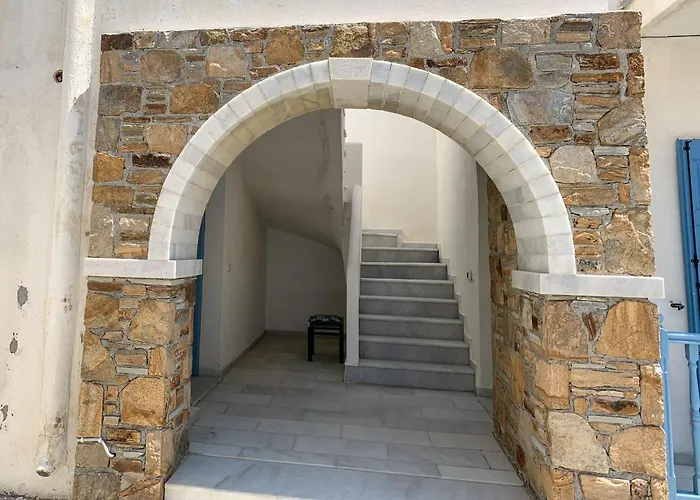 Naxos Town 1 Km From Port Free Parking Naxos City